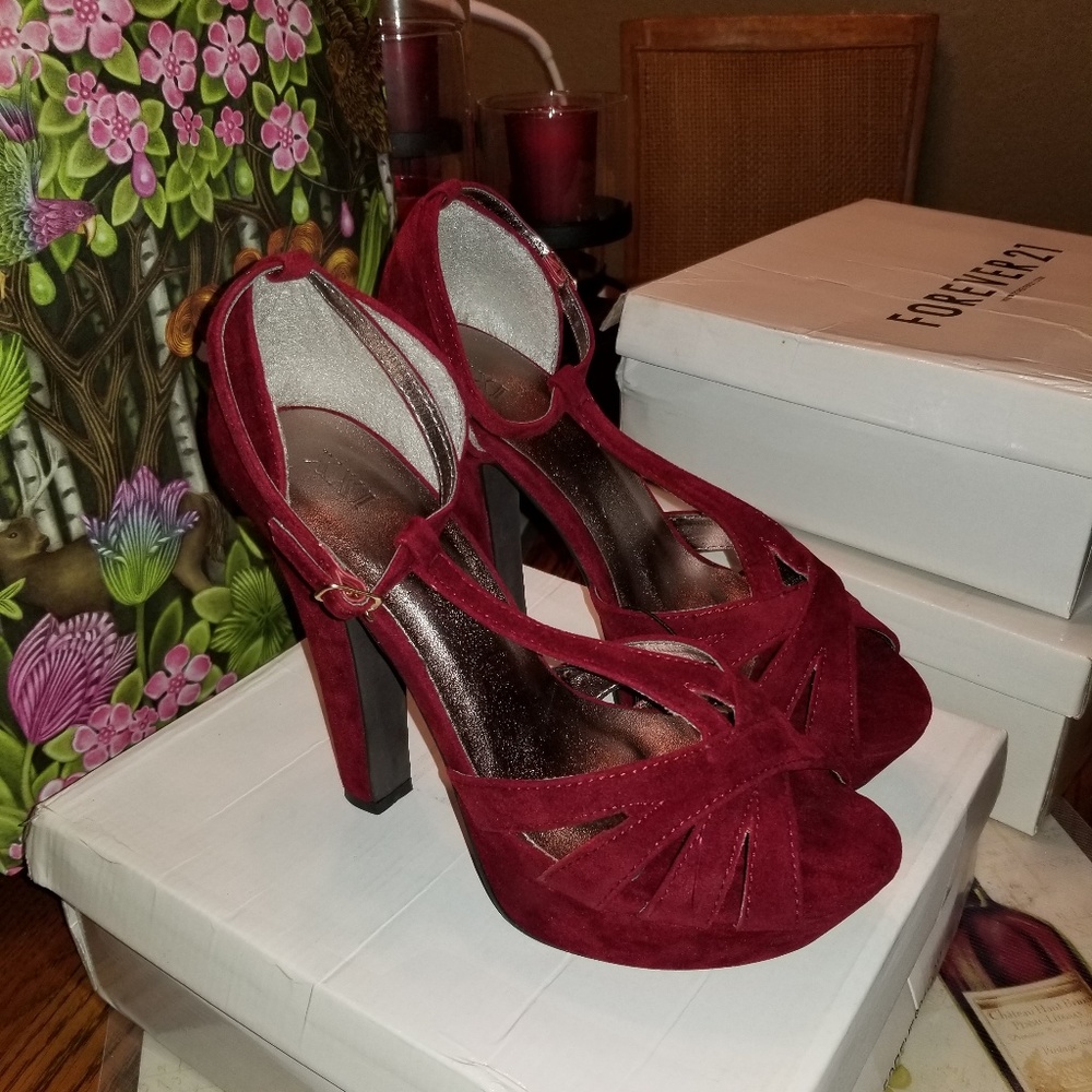 Forever 21 Platform Heels Size 8